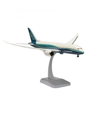 Boeing 787-8 with landing gear 1:200 Model